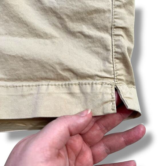 Old Navy Womens Everyday Short Chino Khaki Summer Shorts Tan Size 8 - Picture 4 of 7